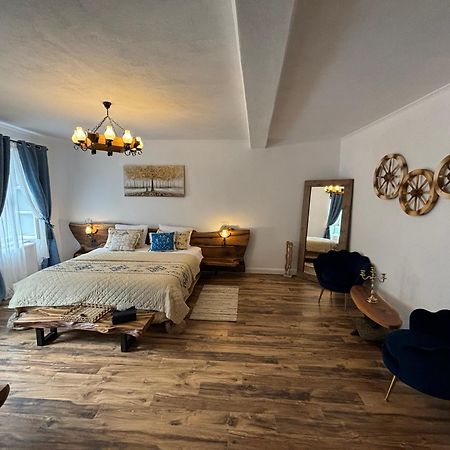 Blue House Citadel Elite Sighisoara Apartment Екстериор снимка