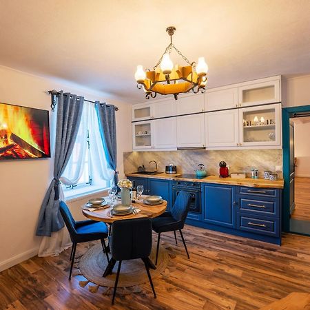 Blue House Citadel Elite Sighisoara Apartment Екстериор снимка