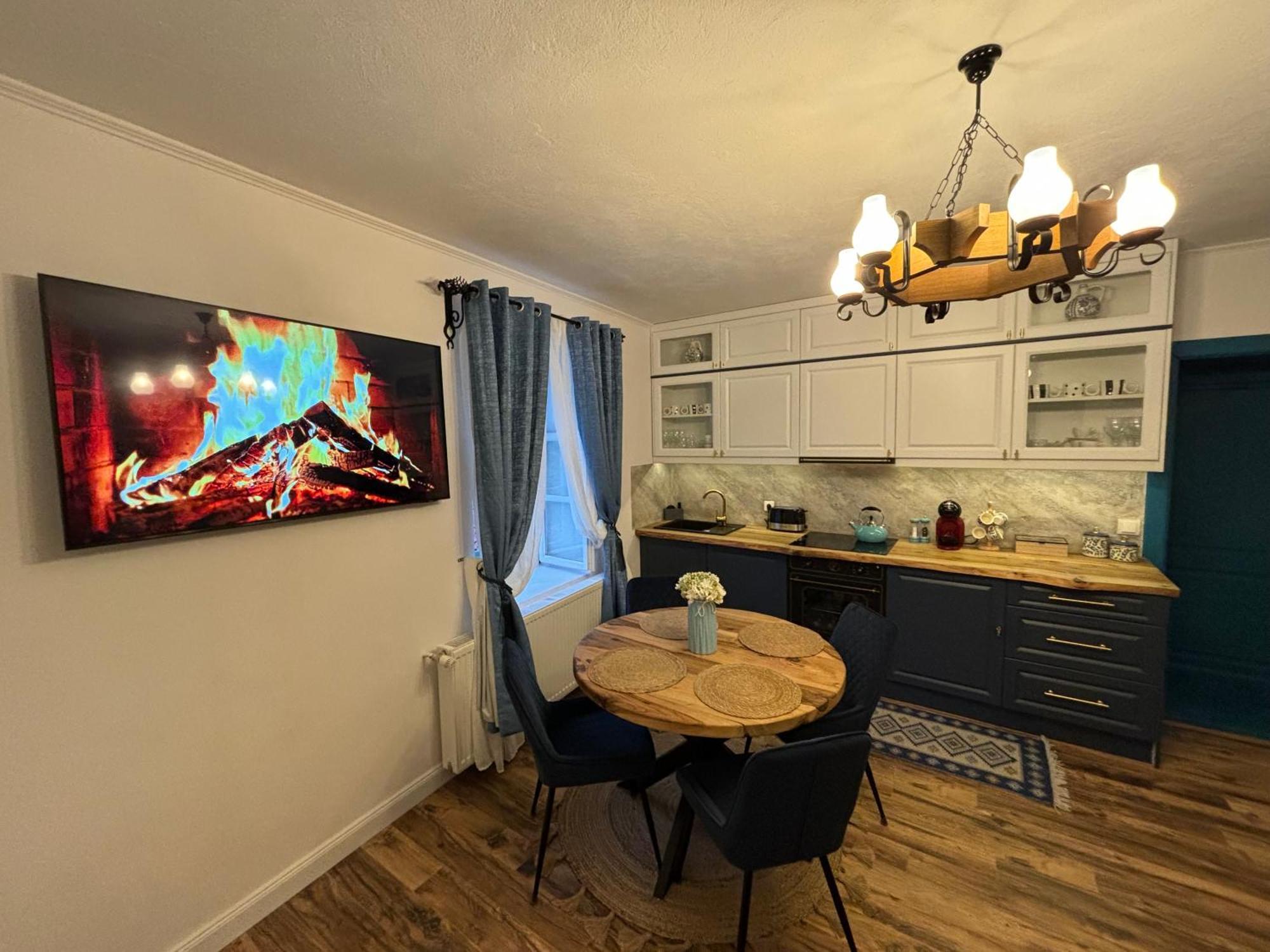 Blue House Citadel Elite Sighisoara Apartment Екстериор снимка