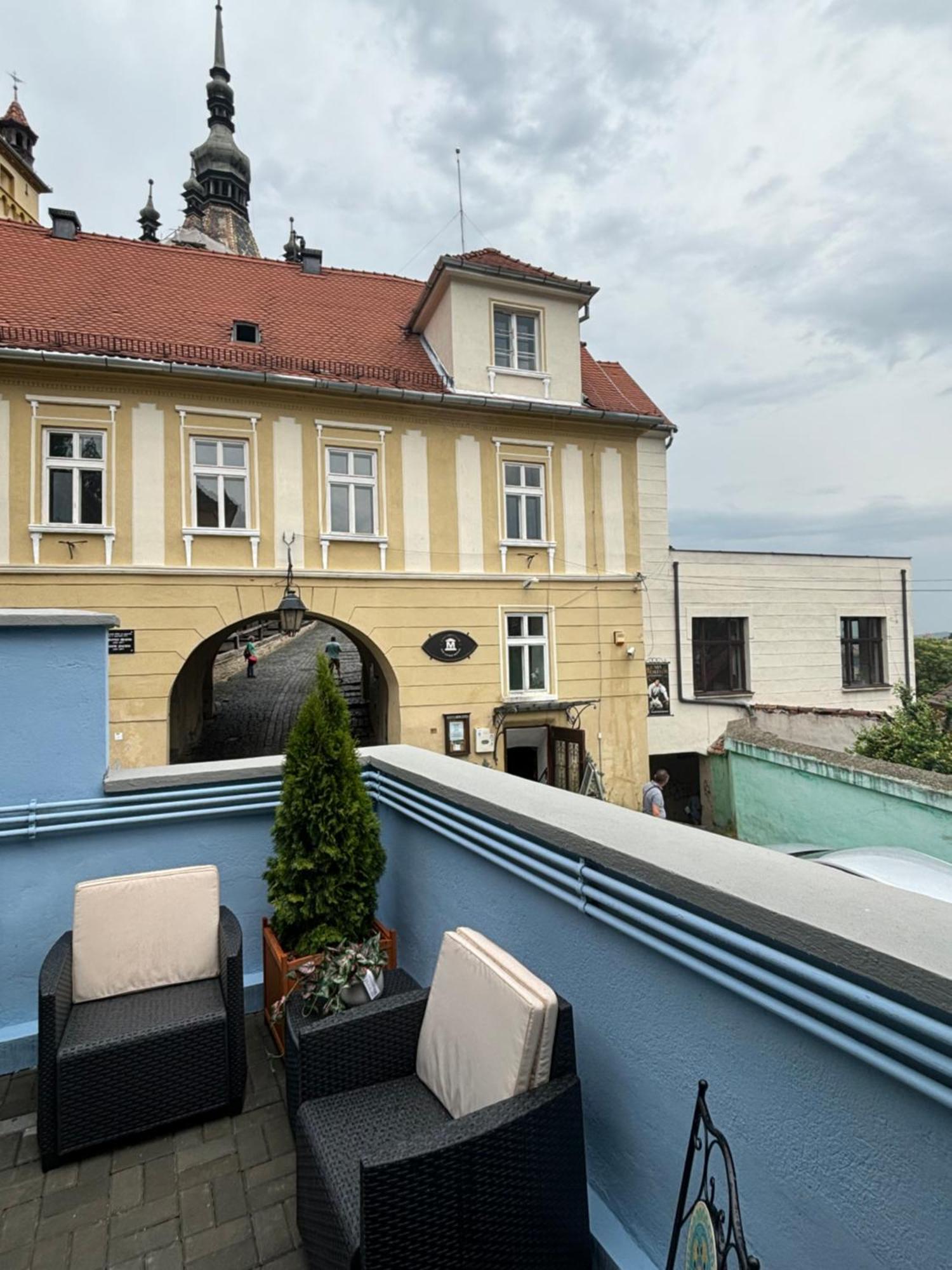 Blue House Citadel Elite Sighisoara Apartment Екстериор снимка